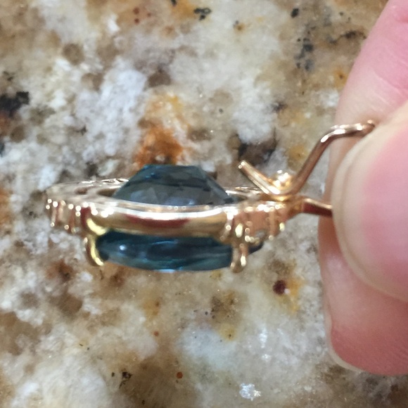 9 Carat Blue Topaz 14k Gold Pearl Enhancer Pendant - Picture 5 of 8